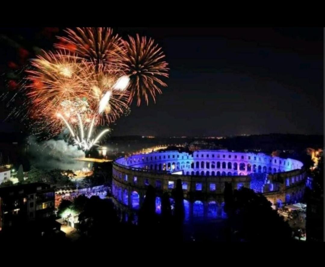 Ory 2 Between The Beach And City Center Apartment Pula
